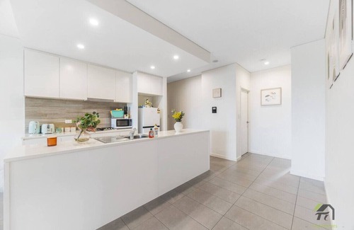 Homebush Apartment | 3bedroom Serenity Stay in Homebush