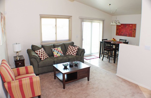 Rita Ranch House | 3bedrooms home w/comfortable mattress in Rita ranch
