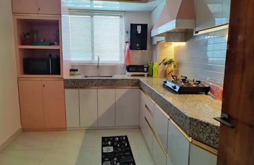 Sualkuchi Condo | 3BHK Entire Luxurious Nest with Hi-Speed Wifi, AC, Car Rental - Optional
