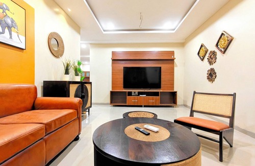 Banjara Hills Apartment | 3bhk in Banjara Hills. Close to Rainbow Hospital, LVPEI, Virinchi Hospital,