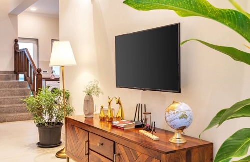 Parra Villa | 3BHK Private Pool Villa in Assagao, Near Goa's Best Restaurants