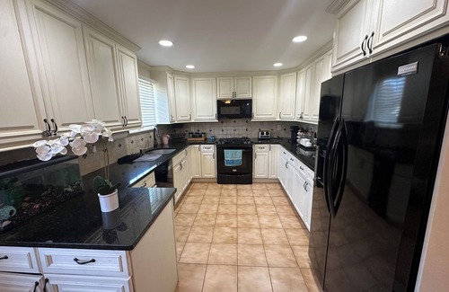 Long Island House | 3BR, 12ppl, Family Friendly, Central
