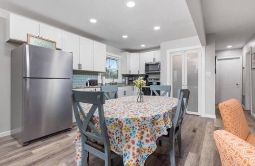Johnson City House | 3BR 1BA House Blocks from ETSU and Downtown