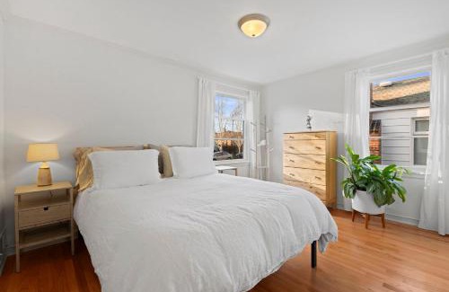 Loyal Heights House | 3BR 2BA Ballard Blue, Seattle