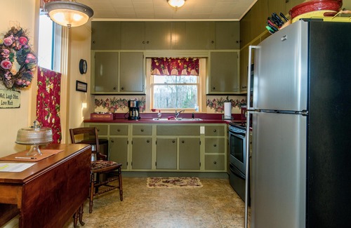 Nashville House | 3BR, 2BA Farmhouse
