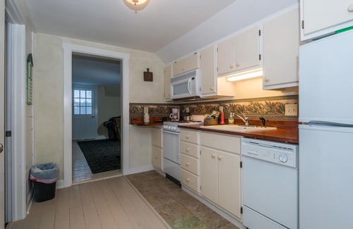 Nashville House | 3BR, 2BA Farmhouse