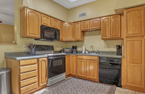 Carlton Groves House | 3br./2ba. Residential house, nice fenced, private setting, pool.