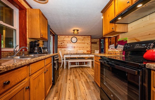 Nashville House | 3BR, 2BA