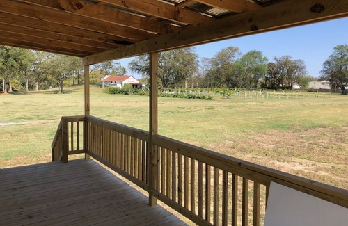 Marion House | 3BR 2Bth house, 1 pet free 2nd pet considered for fee 7 min to d'town Memphis
