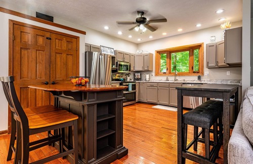 Nashville House | 3BR, 3.5 BA Secluded Home