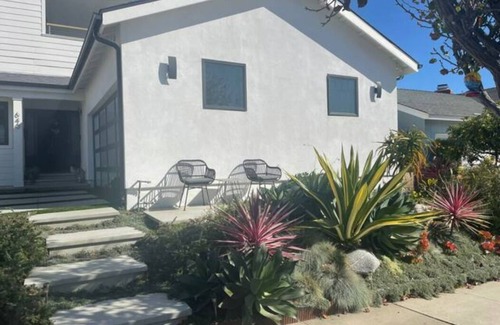 Seal Beach House | 3BR/3BA Dream Vacation Home w/Pool in Seal Beach