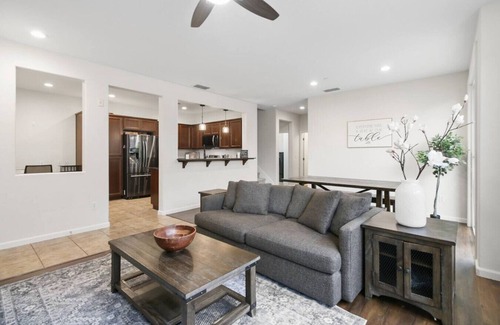Folsom Apartment | 3BR/3BA Modern Retreat | Pool & Family Friendly