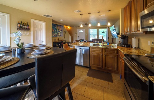 West San Antonio House | 3BR/4 Beds - Near Lackland, Sea World, & Downtown San Antonio