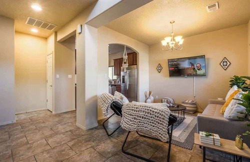 Mesa Del Sol Innovation Park House | ❤ 3BR Albuquerque Home 20 min from Hot Air Balloon