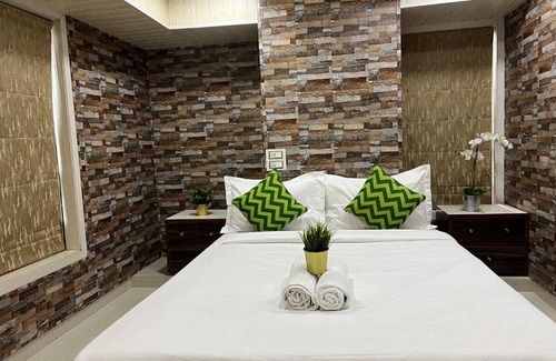 Parel Apartment | 3BR Aparment in Parel by Flora Stays
