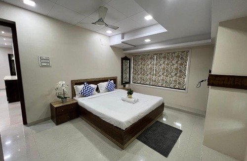Parel Apartment | 3BR Aparment in Parel by Flora Stays