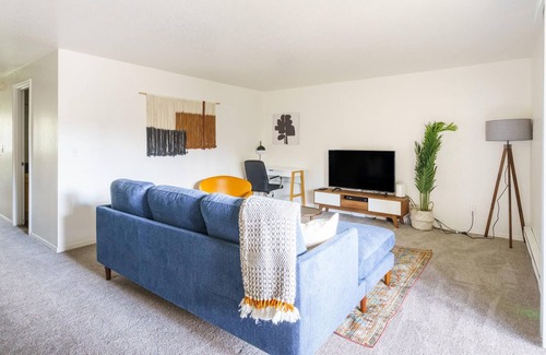 Sherwood - Tualatin South Apartment | 3BR Apartment in Tualatin + Amenities