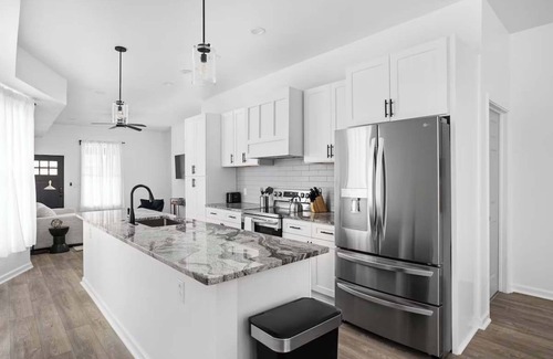 Holy Cross House | 3BR Arsenal Heights | Near Downtown