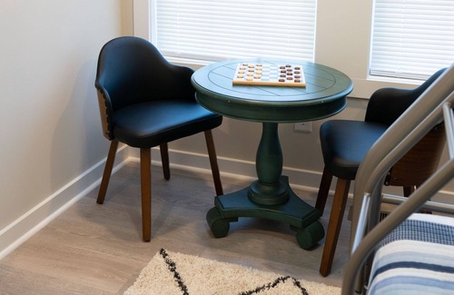 Westport House | 3BR at Virginia Street