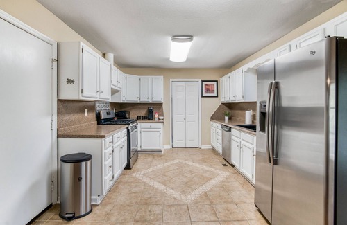 Sherwood House | 3BR Beautiful & Spacious Home