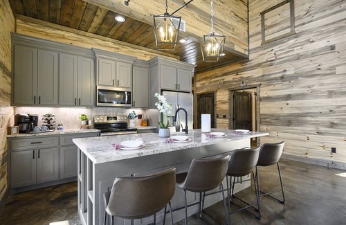 Pickens Cabin | 3BR+Bunk | Air hockey, Pool table, Foosball!