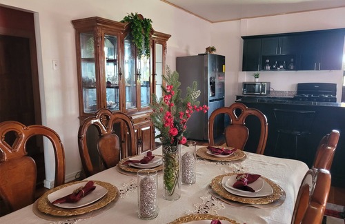 Georgetown House | 3BR, CAM, HOT & COLD, AC, FULLY FURNISHED +17215540734