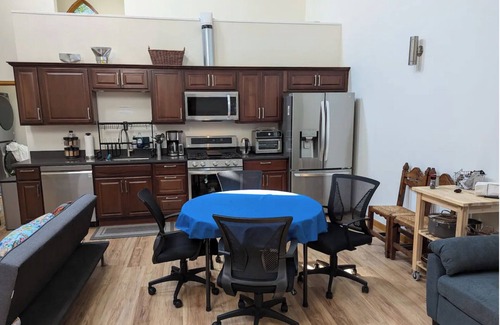 Cottage Lake Bed & Breakfast | 3BR Castle Guest House 1 King 2 Queens 1 sofa bed woods WiFi AC in Woodinville.