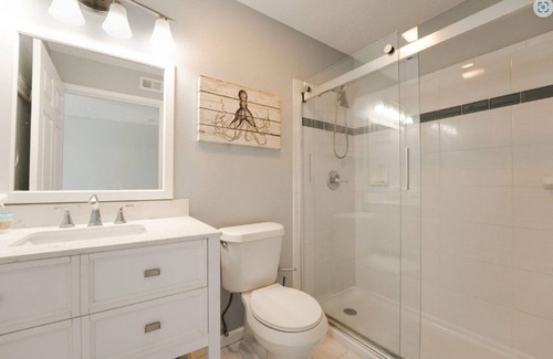 Indian Bayou Condo | 3BR Condo in Destin - Sleeps 10, Short Walk to the Beach