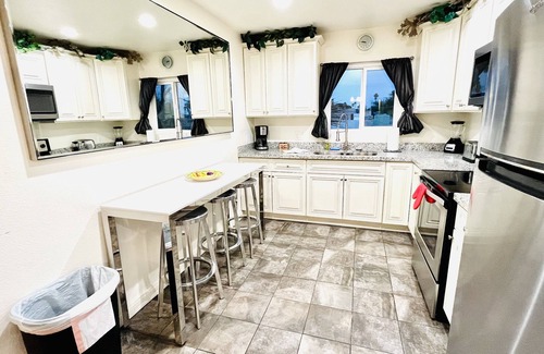 Beverly Green Apartment | 3BR Condo SALE 35%off STRIP LVCC SemaShow25 formula1-speed-LOVERS BOOK