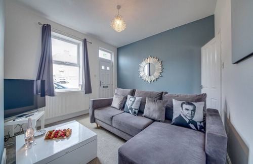 Rotherham House | 3BR Contractor House Great Location Meadowhall Rd
