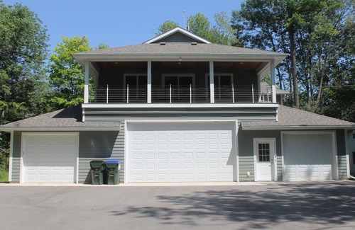 Sturgeon Bay Cottage | 3BR Cottage Nestled in a Door County Serene Setting