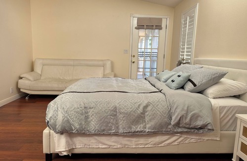 Warner Springs Other | 3BR Farmhouse Getaway, Group-Friendly, WiFi, AC, Trails & Petting Zoo Nearby