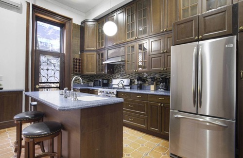 East Harlem Apartment | 3BR |Game Room| Backyard |Patio| US OPEN DISCOUNT!