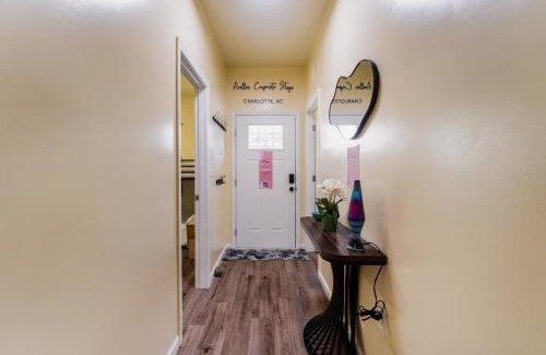 Paw Creek House | 3BR Getaway Hot Tub Games Family Fun