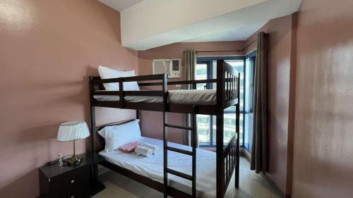 Ermita Apartment | 3BR Grand Riviera Suites by MrSayla