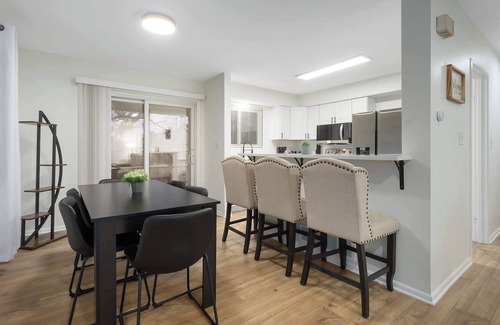 Lenexa House | 3BR|Great for Families|KingBeds|Mins To Arrowhead