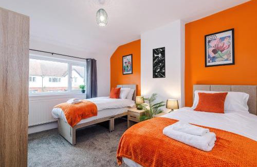 Flintshire Apartment | 3br House Driveway Full Refurb Families Leisure Business