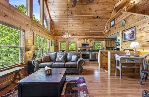 Black Bear Falls Cabin | 3BR Lodge near Downtown Gatlinburg with Game Room & Hot Tub!