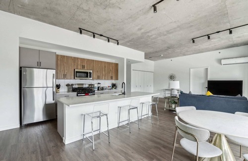 Killgubbin Apartment | 3BR Luxury Modern Apartment