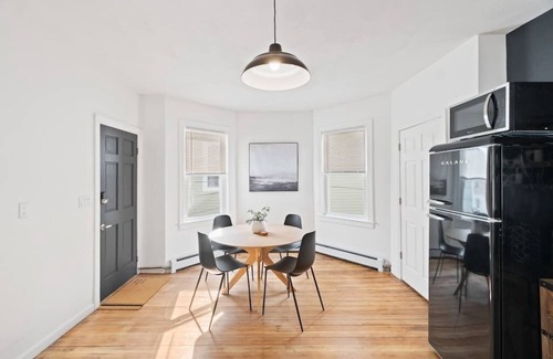 Providence Apartment | ★3BR-Modern, Spacious & Stylish APT near to DWTN★