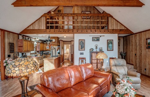 Sky Valley Cabin | 3BR mountain-view cabin with fireplace, deck, grill, & firepit