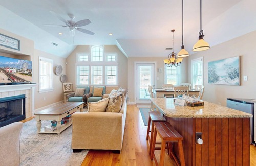 South End Condo | 3BR Oasis – Ocean Side, Sunset Views, Rooftop Deck
