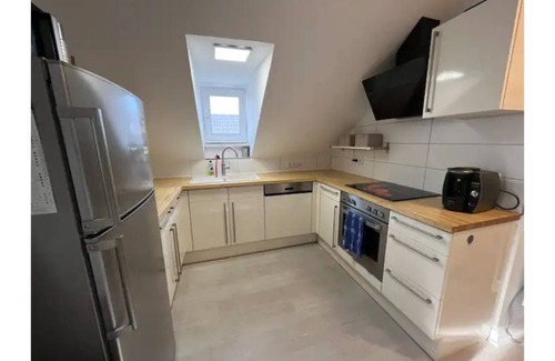 Reppenhagen House | 3BR penthouse apt on the beach with sea view & balcony