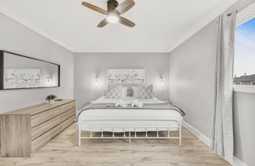 Pickering House | 3BR Pickering Retreat with BBQ and Patio Delight