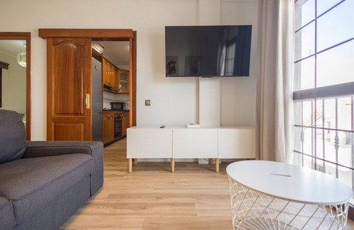 Vecindario House | 3BR Poema Modern Flat