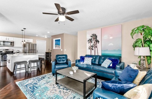 Rosedale House | 3BR|PrimeLocation|Near KUMED+Plaza|Sleeps 9