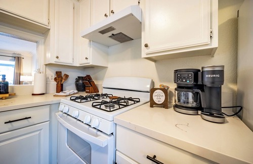 Perris House | 3BR Retreat in Perris – Minutes to Lake & Parks