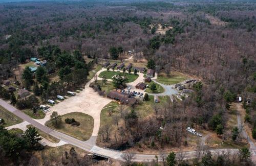 Neillsville House | 3br Riviera Cabin Sleeps 6, Fully Furnished!