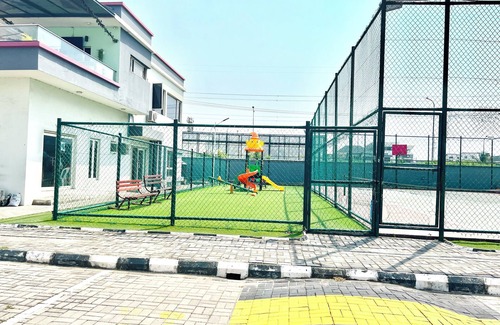 Lekki Phase 1 Apartment | 3BR Stylish and Sleek Haven