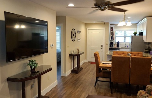 Branson House | 3BR WALK-IN w/Loft ~ Pets OK ~ Pool ~ FREE TICKETS INCLUDED! (Paradiso)